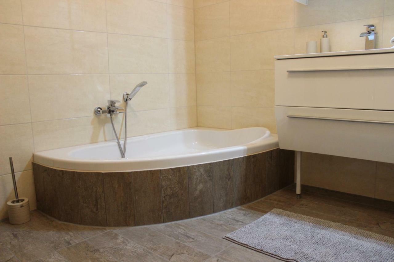 Apartament Wohnen Am Solbad Bad Salzungen Zewnętrze zdjęcie